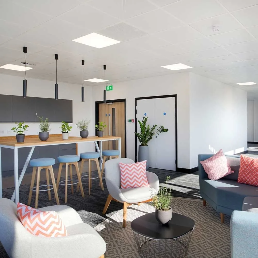 Keypoint, Lounge, Slough