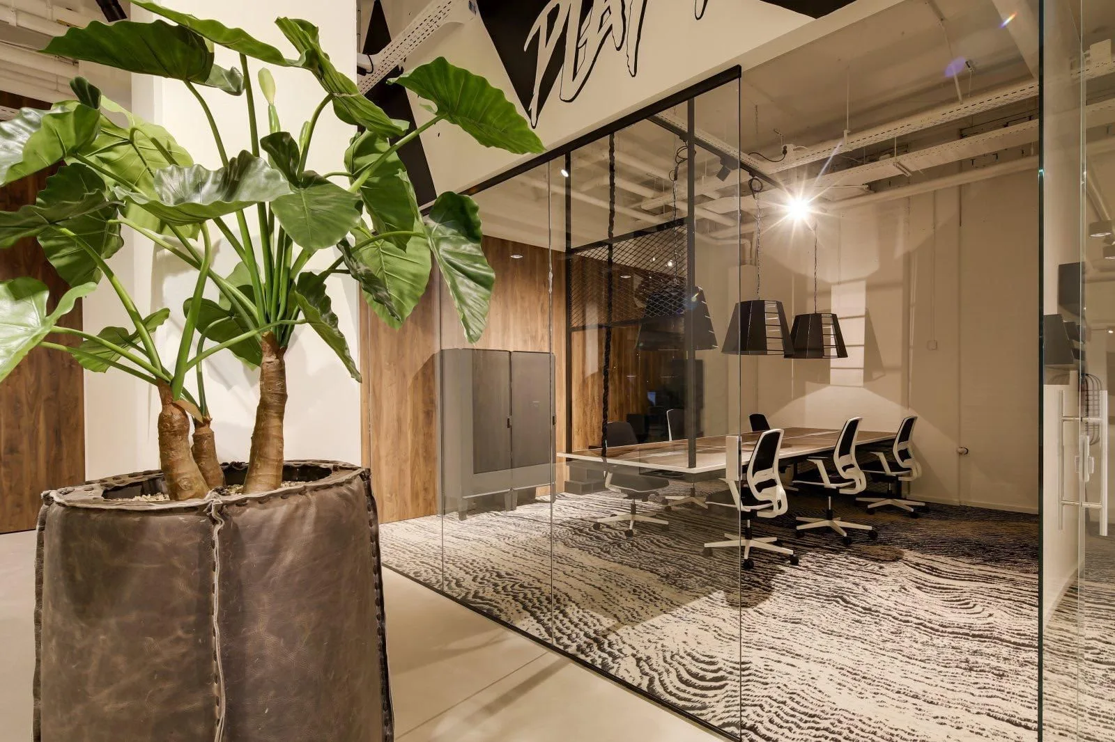 KICK Offices Philips Stadion, Vergaderruimte voor 8 personen, Eindhoven