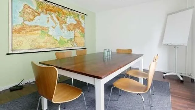 Kiez Büro Coworking Mall of Berlin, Meeting room for 6 people, Berlin