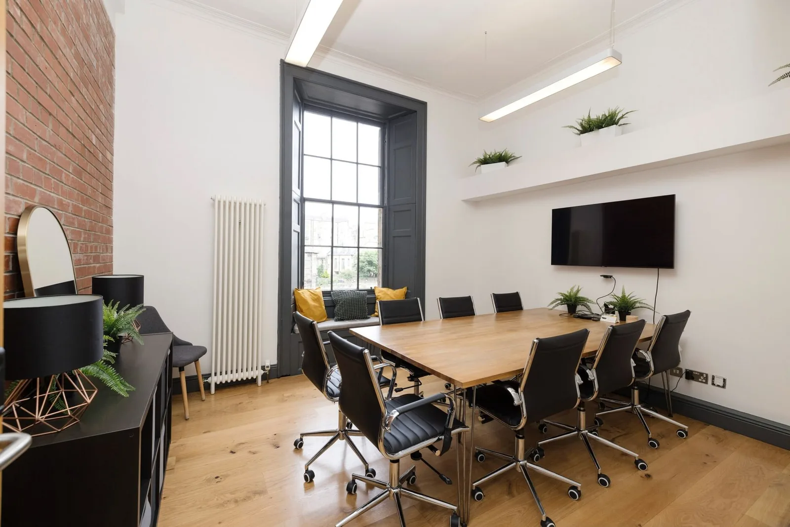 Kingsford - Albany Street, Meeting room for 8 people, Edinburgh
