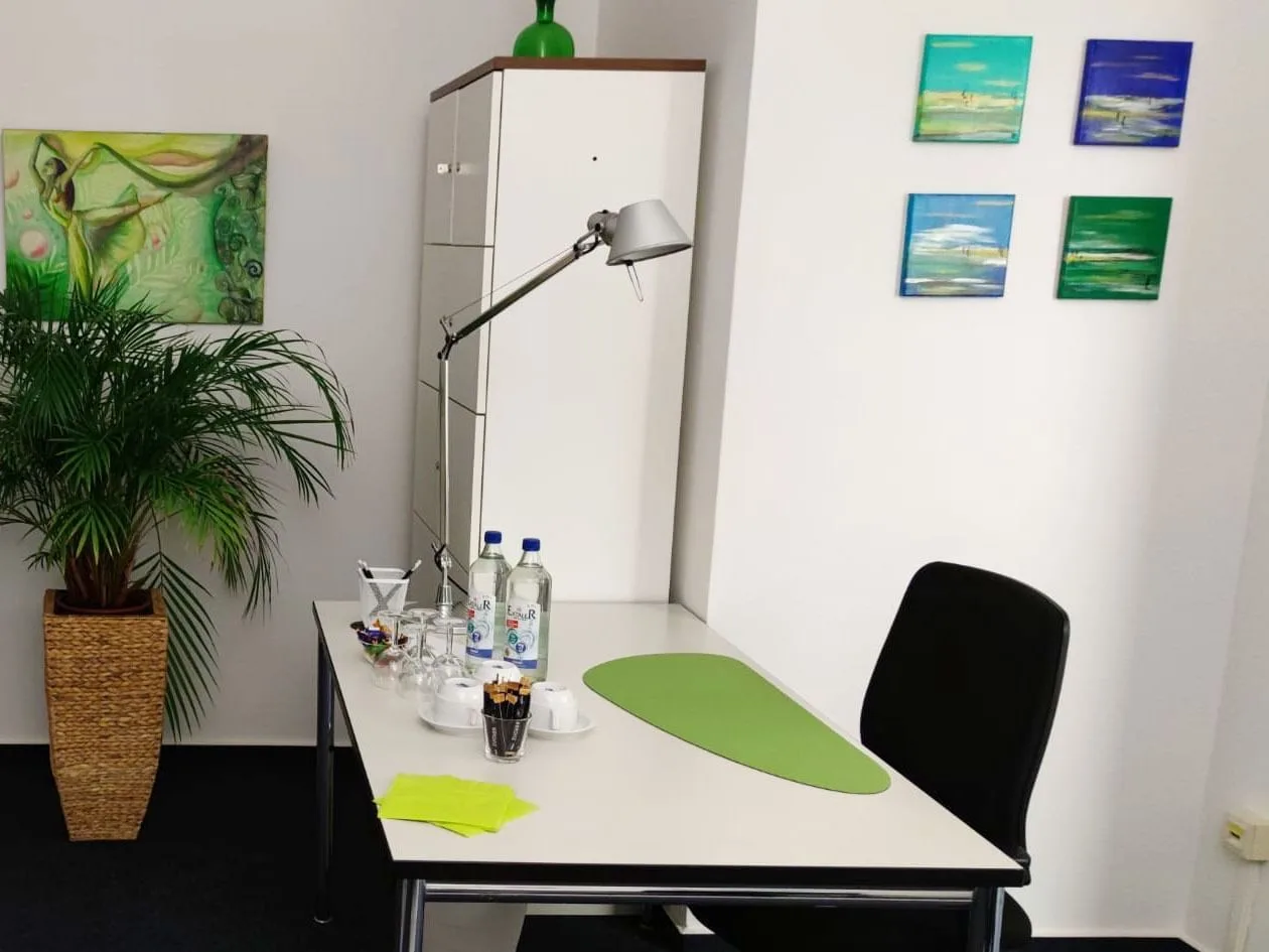 Kiwi+Co Coworking, Private office, 1 desk, Verden
