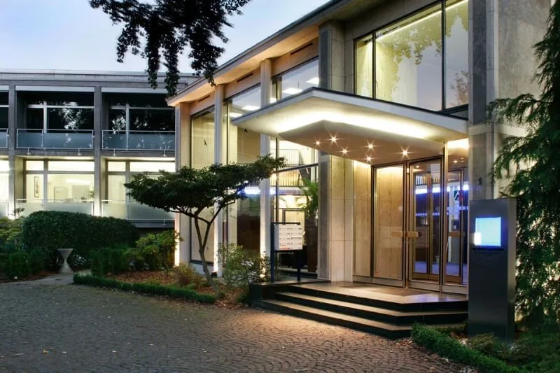 Kronenburgalle1, Gebäudefassade, Dortmund