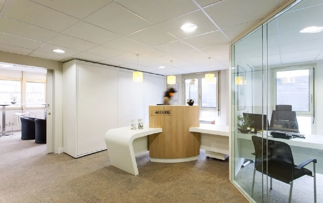KW Infinity St Jean De Braye, Réception, Saint Jean de Braye