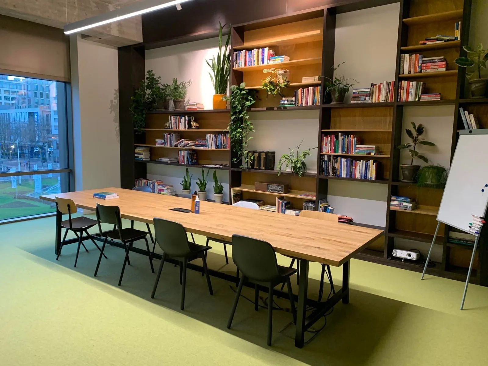 LaatBloeien Werkcafé, Meeting room for 8 people, Haarlem