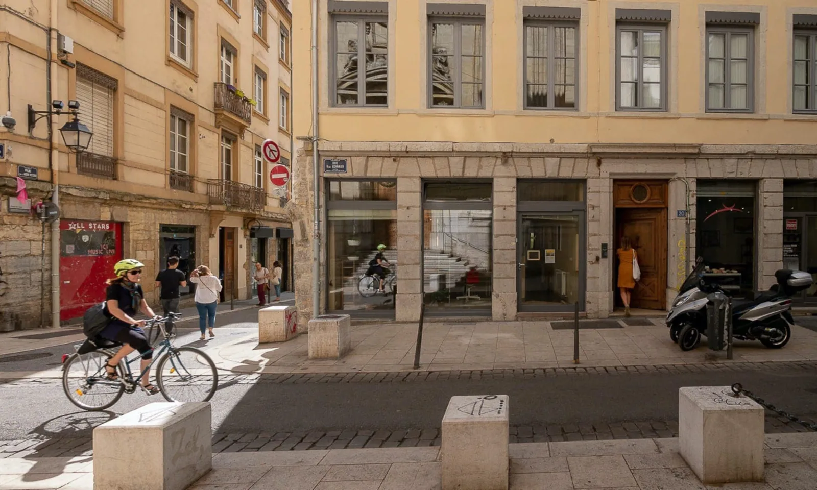 LAB20, Building facade, Lyon 1er