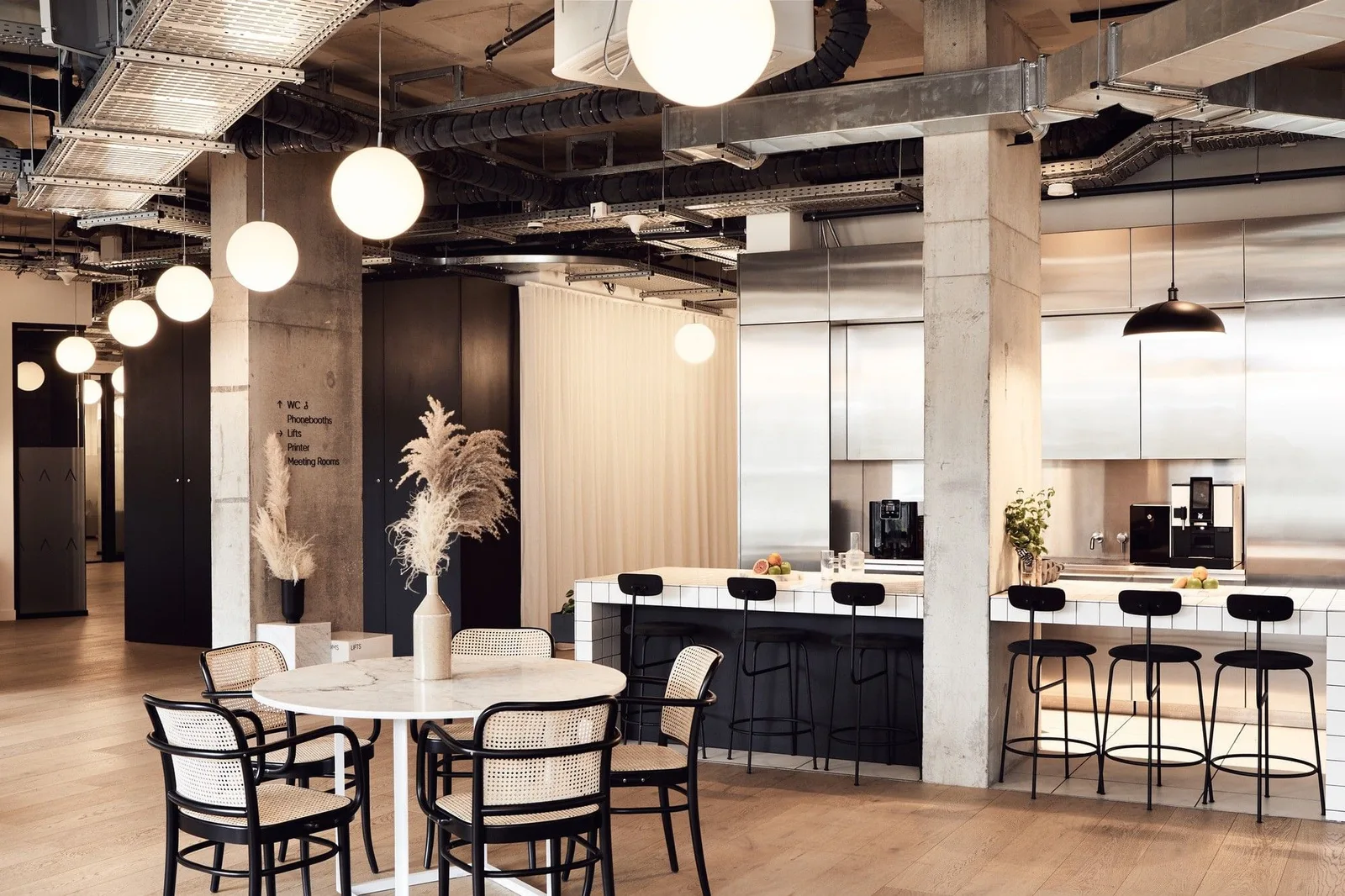 LABS Dockray Place, Cafeteria, London