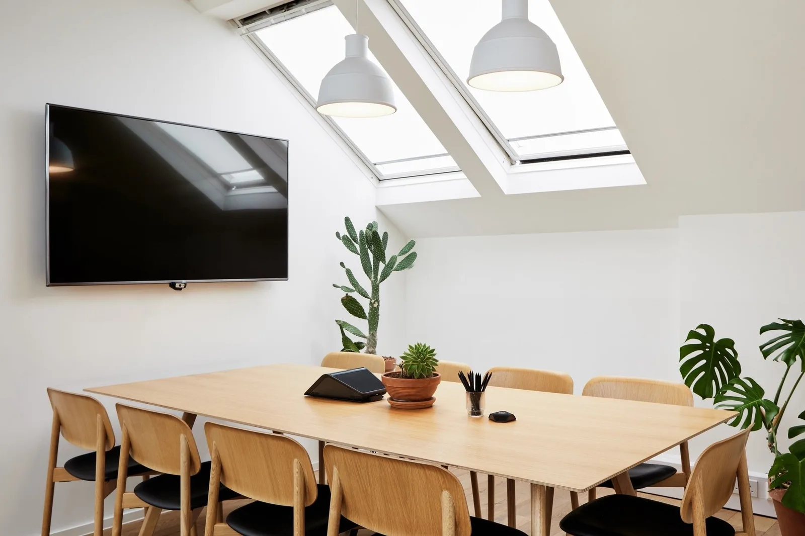 LABS Lockside, Meeting room for 8 people, London