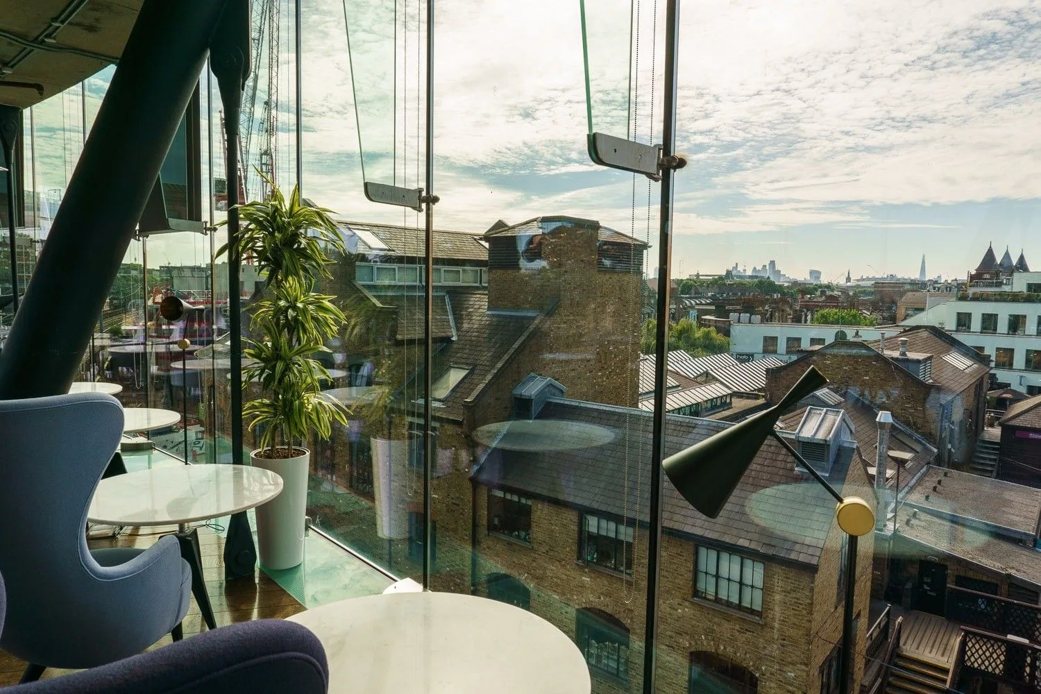LABS Triangle, Lounge, London