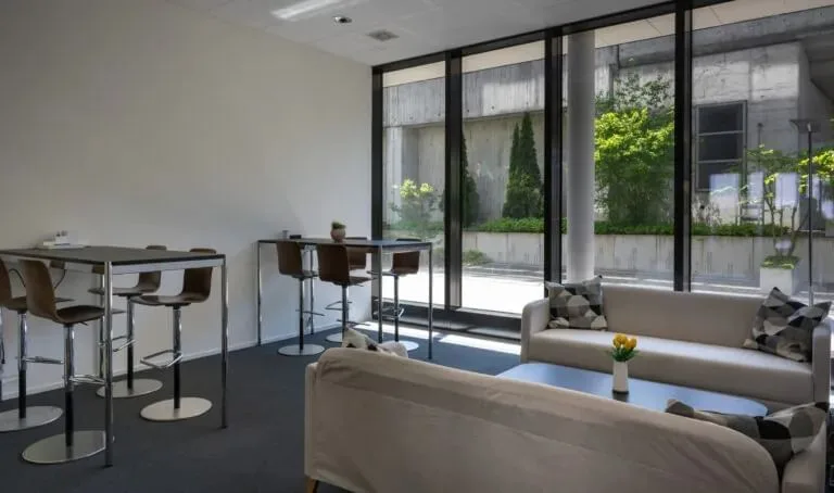 Lakeside Business Center, Lounge, Zug
