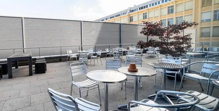 Landis + Gyr-Strasse 1, Terrazza e spazio esterno, Zugo
