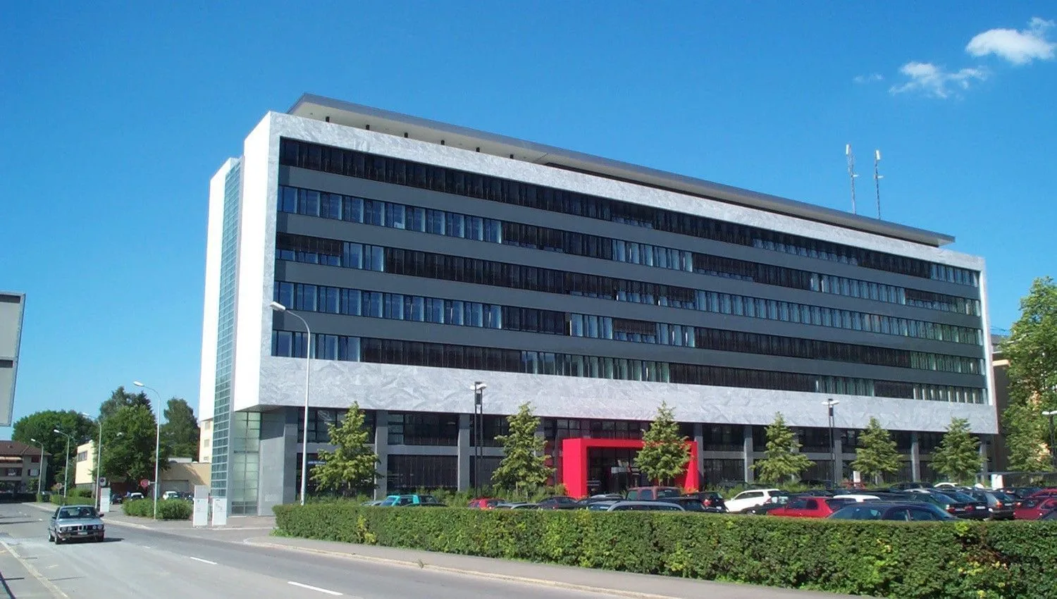 Landis + Gyr-Strasse 1, Facciata dell'edificio, Zugo
