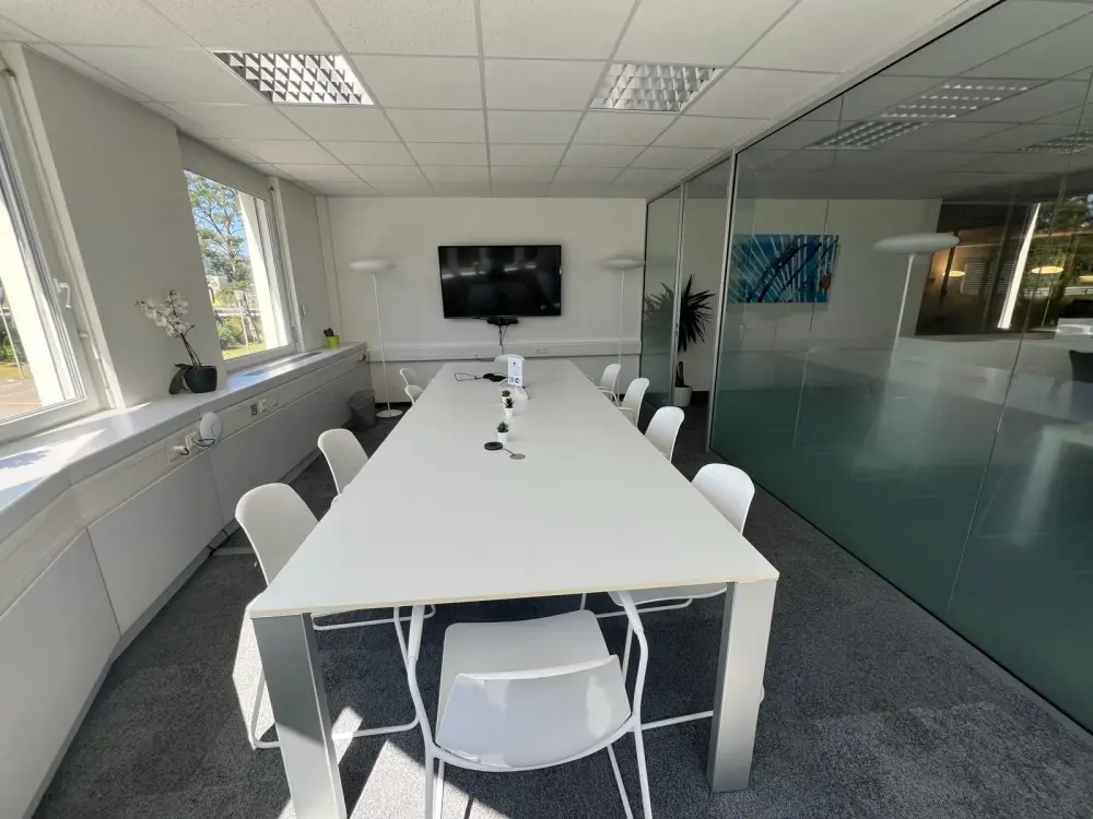 One Step Beyond, Large Meeting Room, Gland