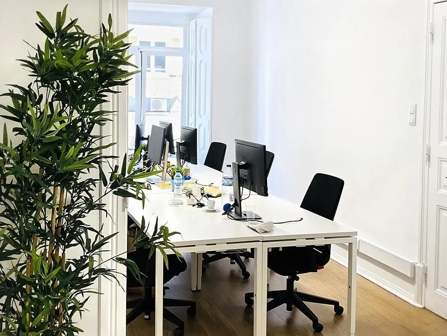 Latino Coelho 87, Private office, 6 desks, Lisbon