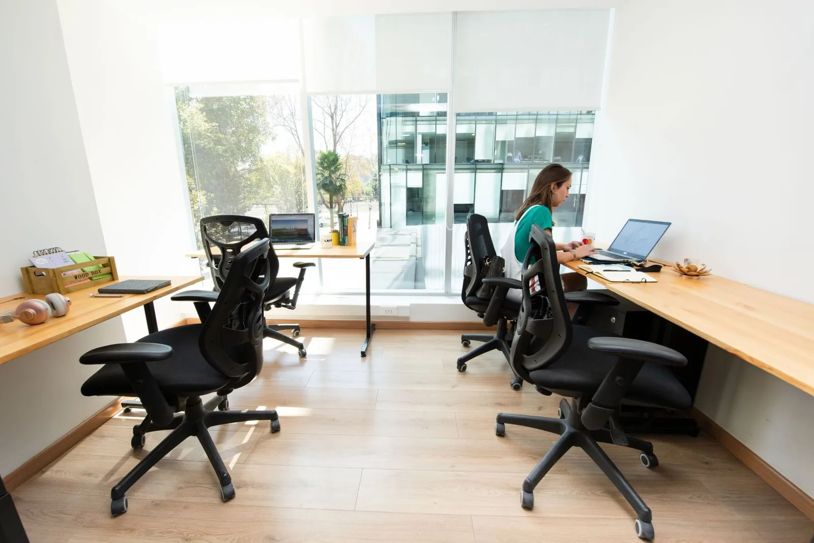 Launch Cowork Holley, Despacho privado con 4 puestos, Providencia