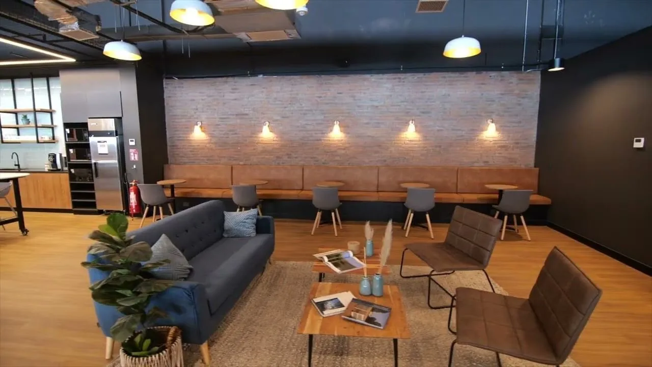 Launch Cowork Mallplaza Vespucio, Zona de descanso, La Florida
