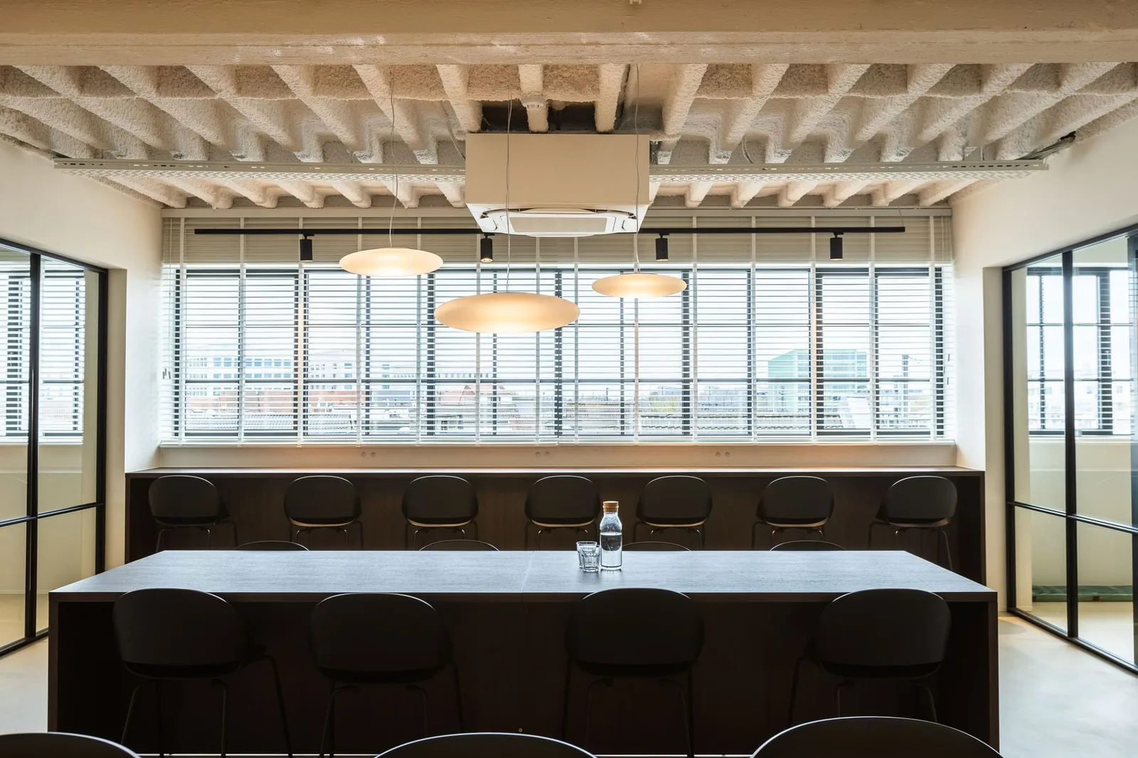 Leadout, Meeting room for 14 people, Antwerp