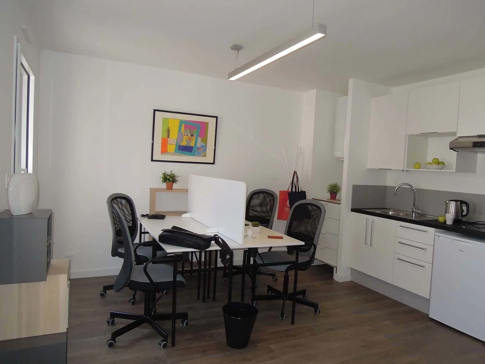 Lecorner, Privatbüro mit 4 Arbeitsplätzen, Nantes