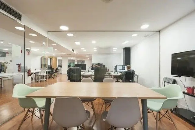 LIVINK Coworking, Meeting room for 6 people, Madrid