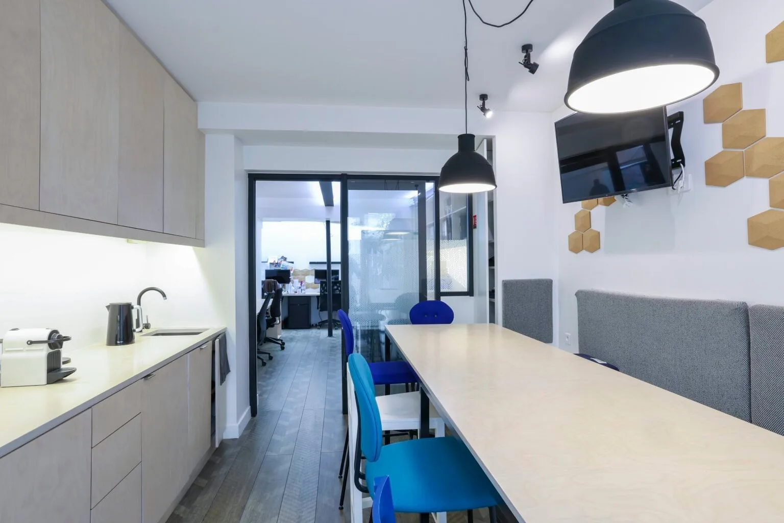 Loki Château D'eau, Kitchen, Paris 10e