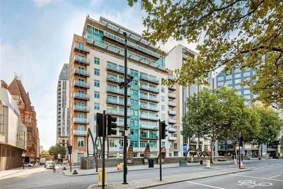 LRP Albert Embankment, Building facade, London