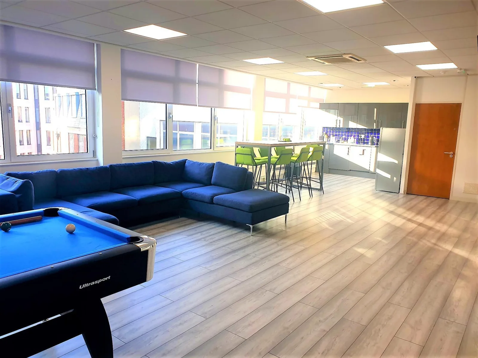 LRP Great Tower Street, Lounge, London