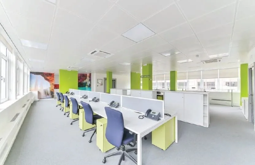 LRP London - Great Tower Street, Open-plan office, London