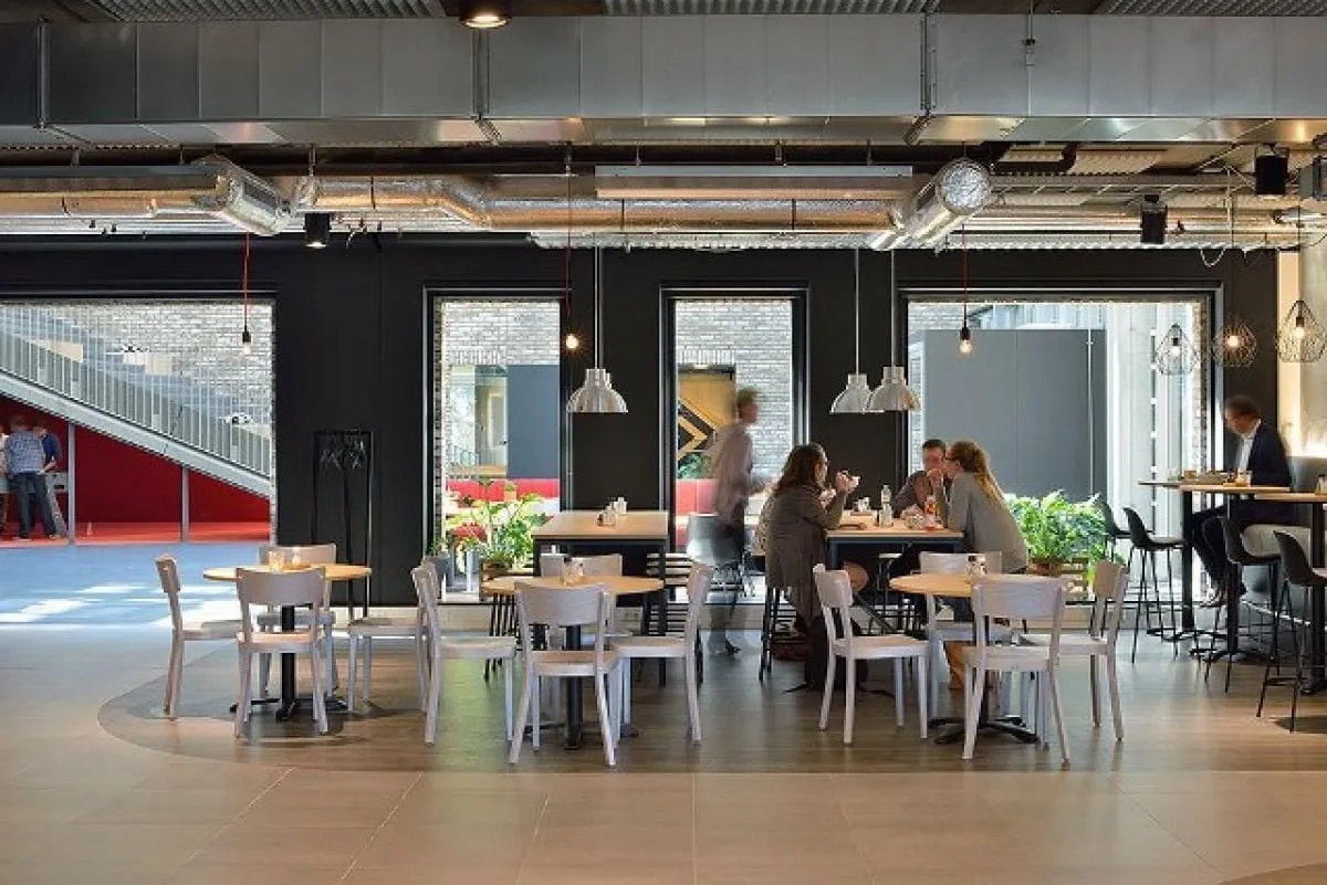 Luchtruim Flight Forum 120, Kantine, Eindhoven