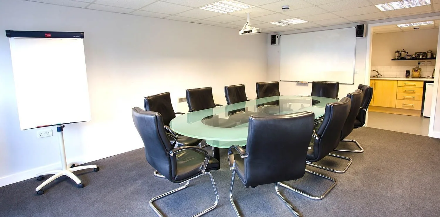 M40 Offices, Meeting room for 10 people, Bicester