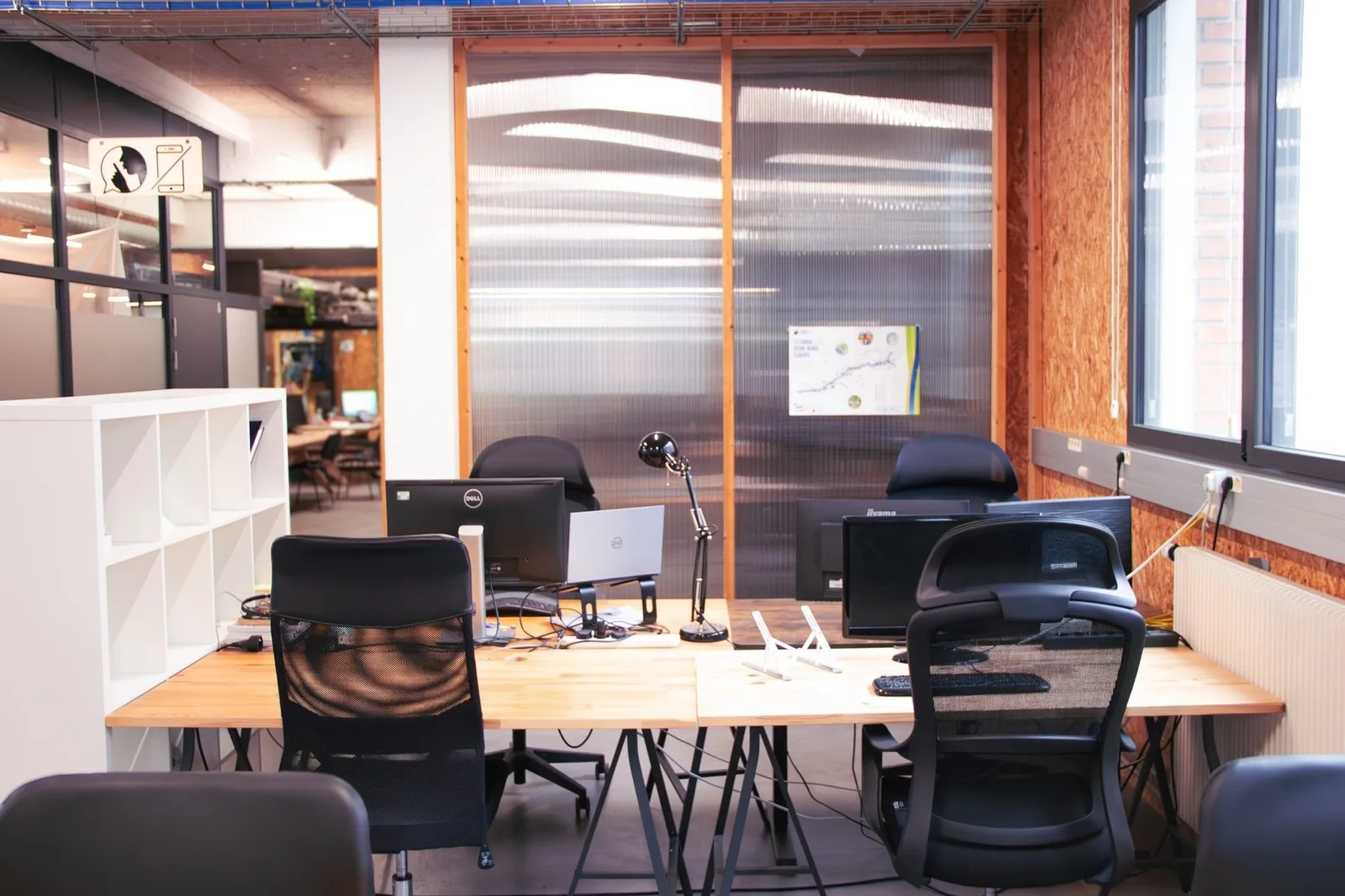 La Machinerie, Privatbüro mit 4 Arbeitsplätzen, Amiens