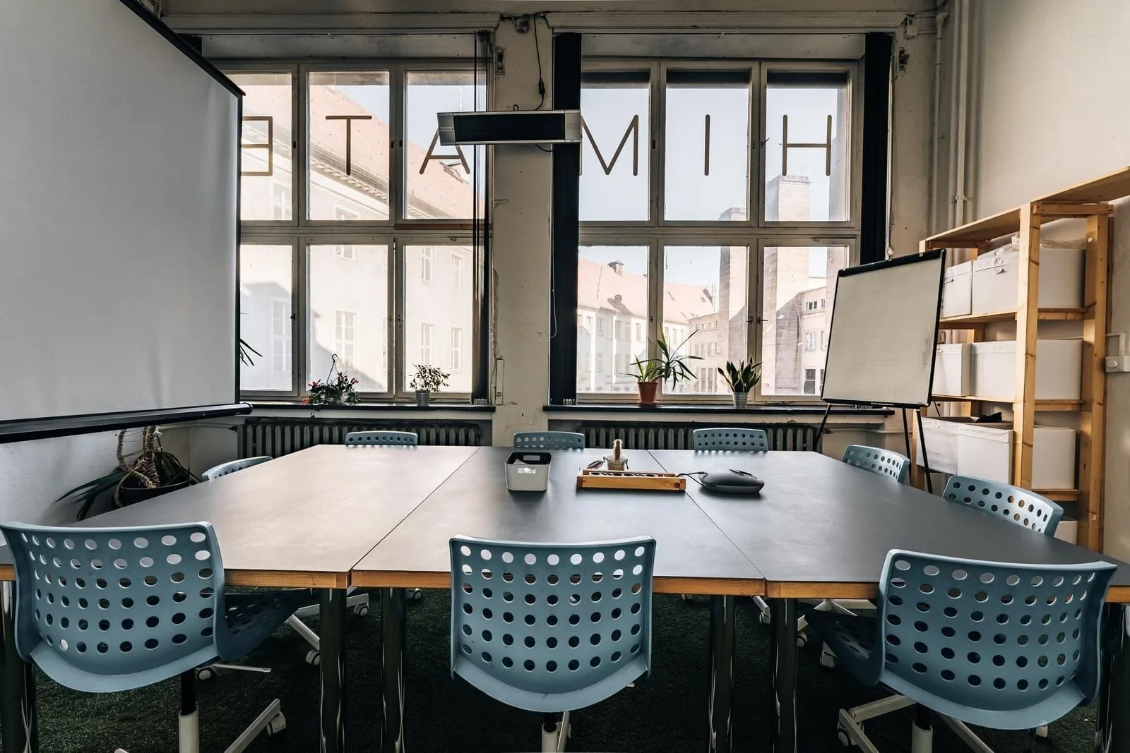Machwerk, Besprechungsraum für 9 Personen, Berlin