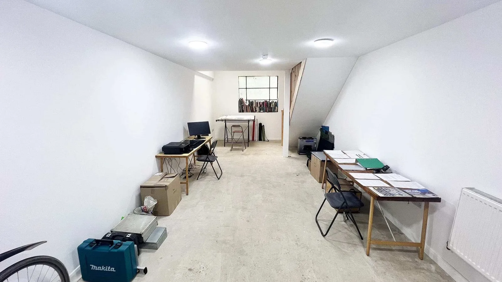 Mainyard Studios - Durants Park Enfield, Private office, 4 desks, London