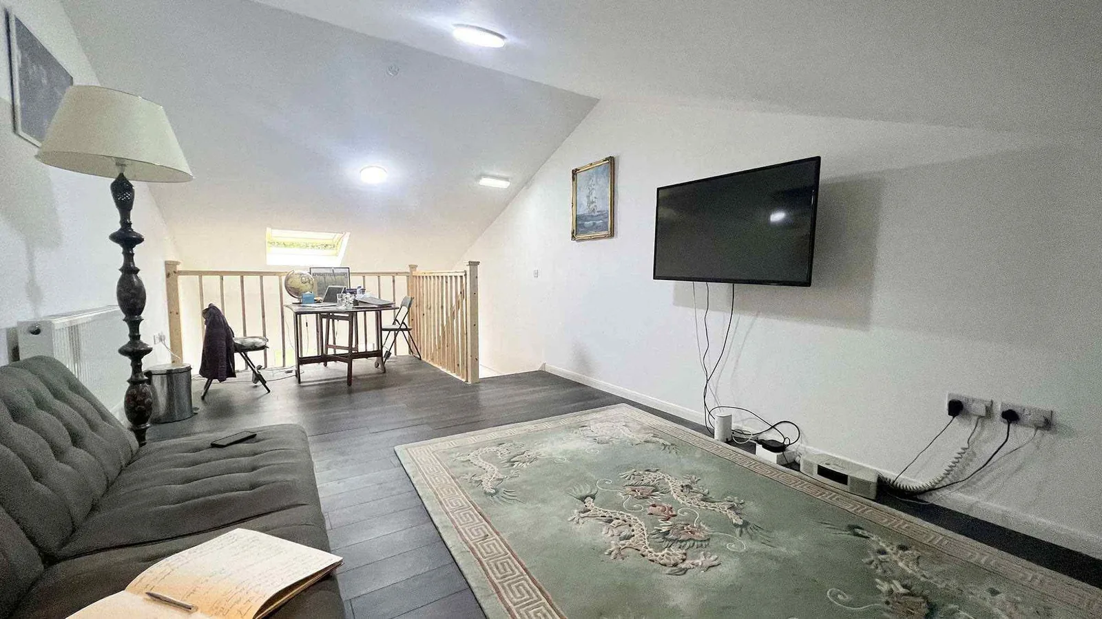 Mainyard Studios - Durants Park Enfield, Lounge, London