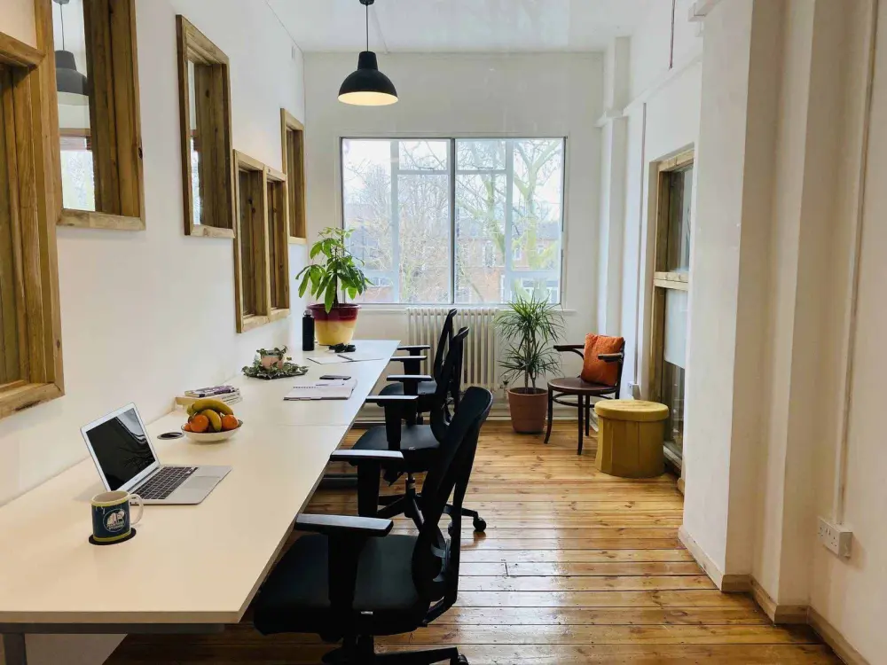 Mainyard Studios - Mile End, Coworking Desk, London