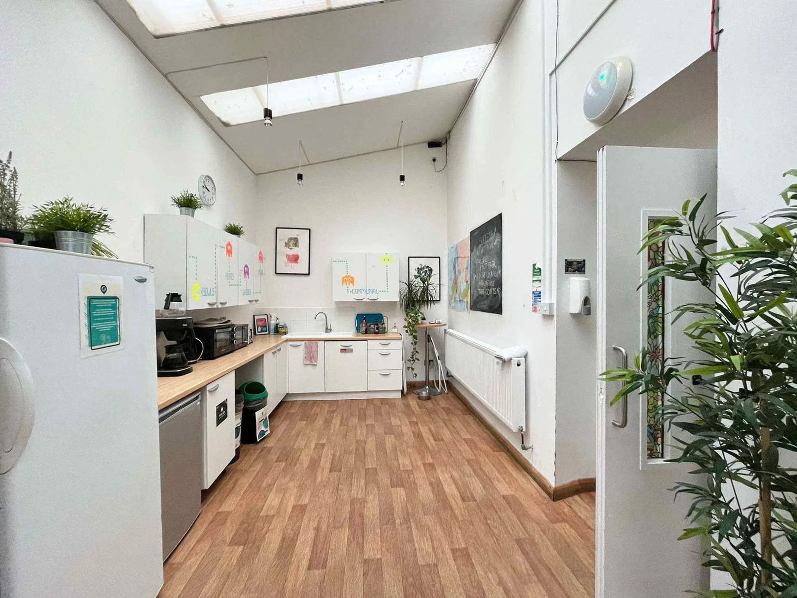 Mainyard Studios - Wimbledon, Kitchen, Mitcham