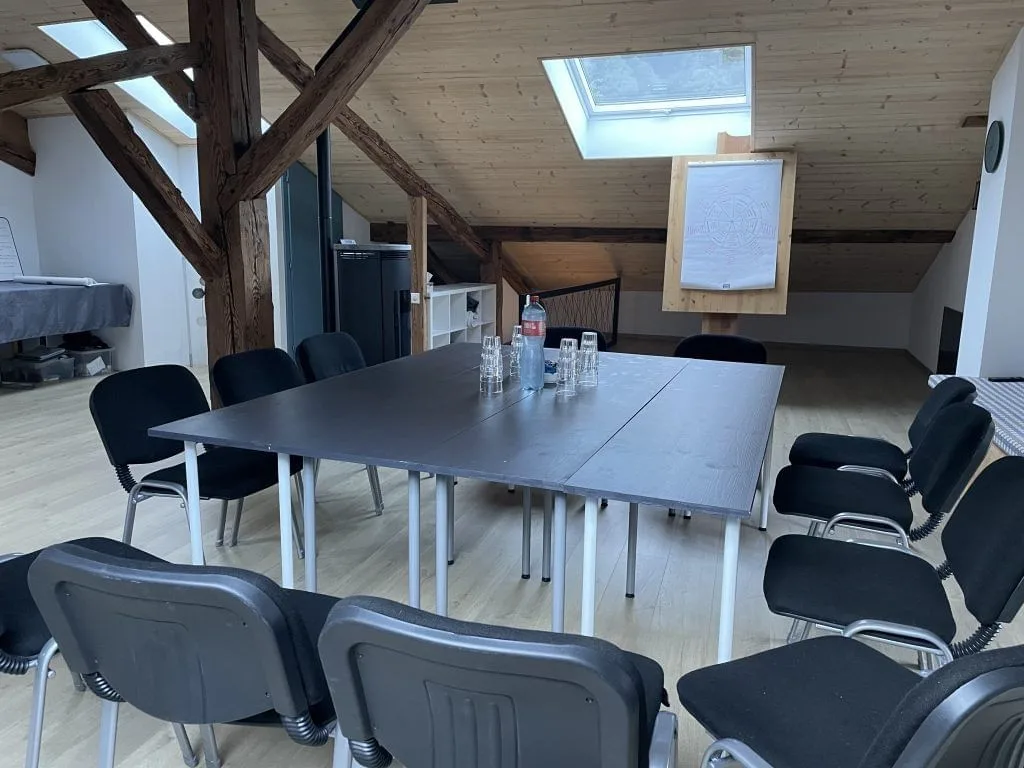 La Maison 44, Salle de réunion 9 personnes, Evionnaz