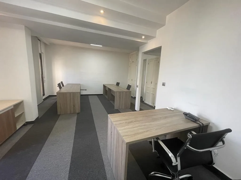 La Maison de l'Entrepreneur Casablanca، مكتب خاص بـ 5 محطات عمل، الدار البيضاء