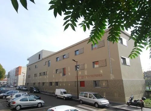 La Maison des Entreprises, Building facade, Versailles