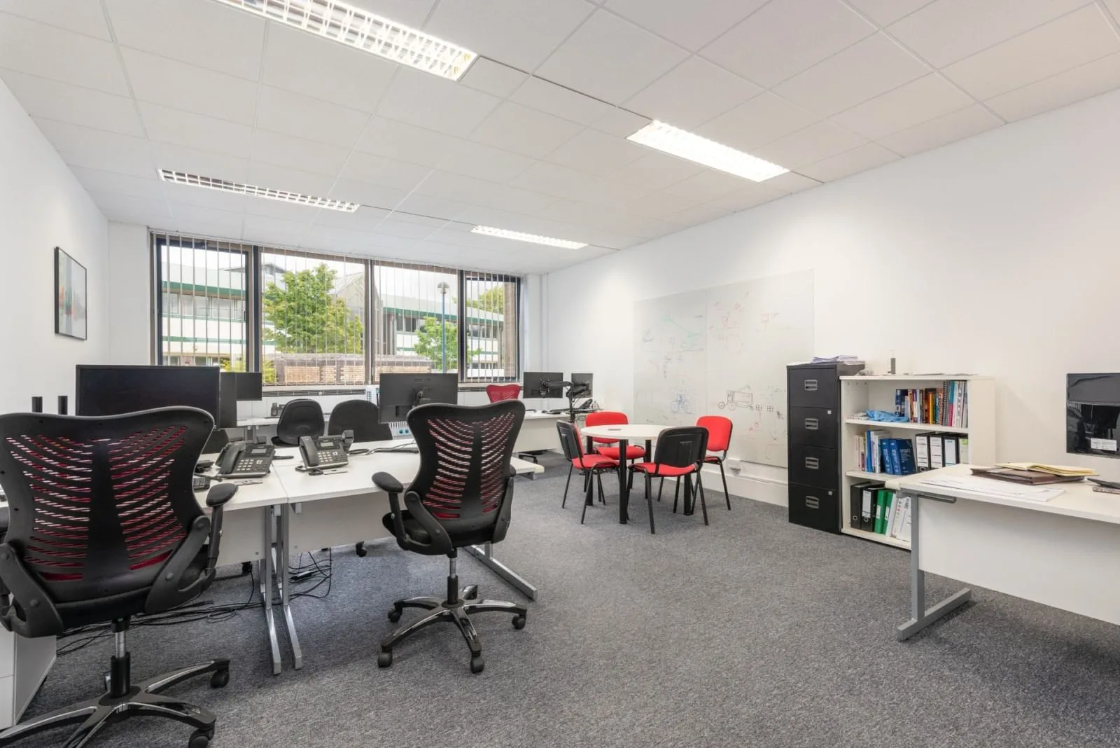 Mantle Cowork, Private office, 6 desks, Wokingham