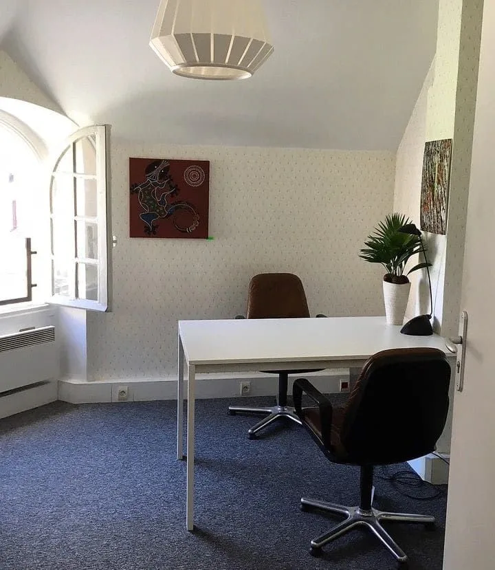 Manyatta, Private office, 2 desks, Paris 16e
