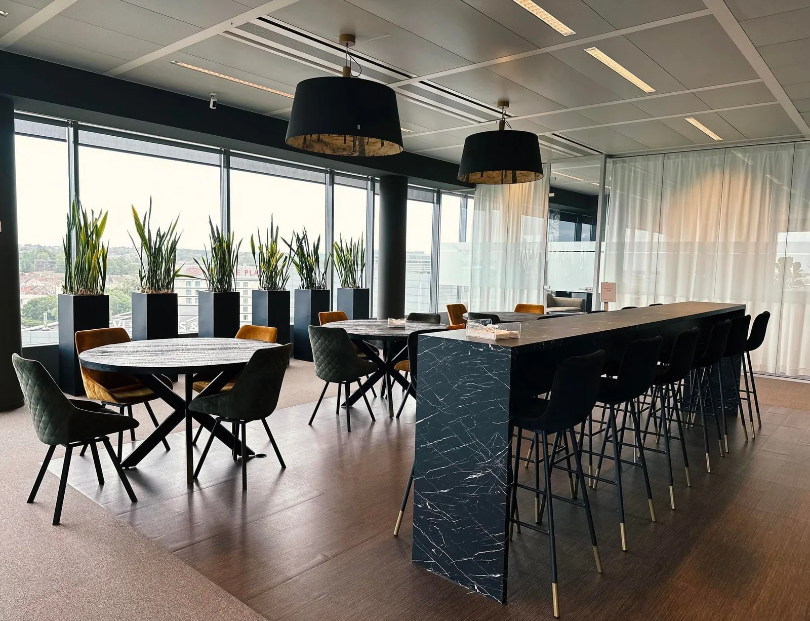 MC-SQUARE Brussel, Cafeteria, Zaventem