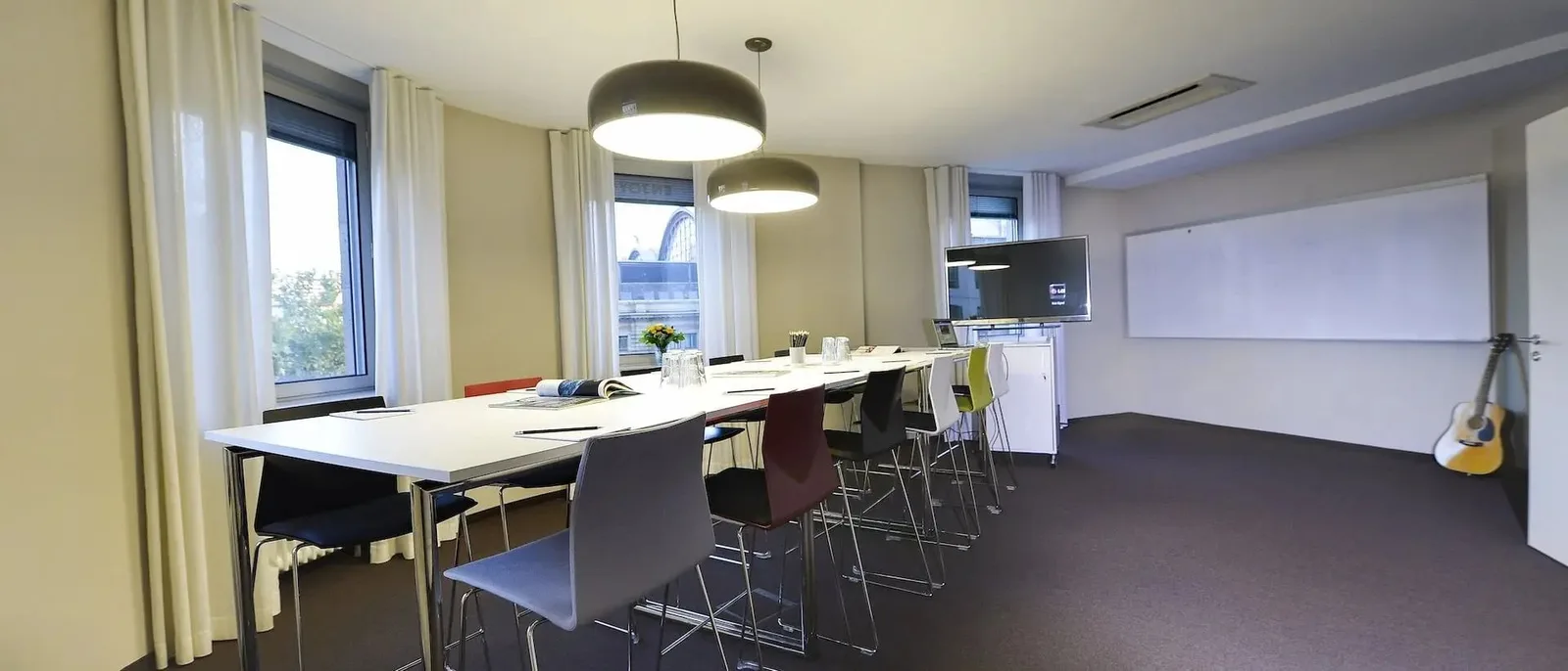 MEET/N/WORK Frankfurt 2, Meeting room for 12 people, Frankfurt am Main