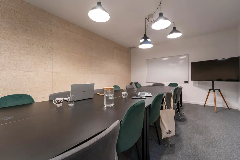 Sitio Work Fintech House, Meeting room 2 - 16 pax, Lisboa