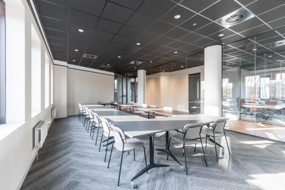 Regus CAMBRIDGE, Vision Park, Meeting room Archimedes-Hubble, Cambridge