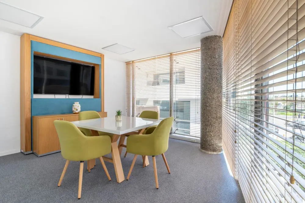 Regus HAMBURG, Mundsburg Tower, Meeting room CM Cloud, Hamburg