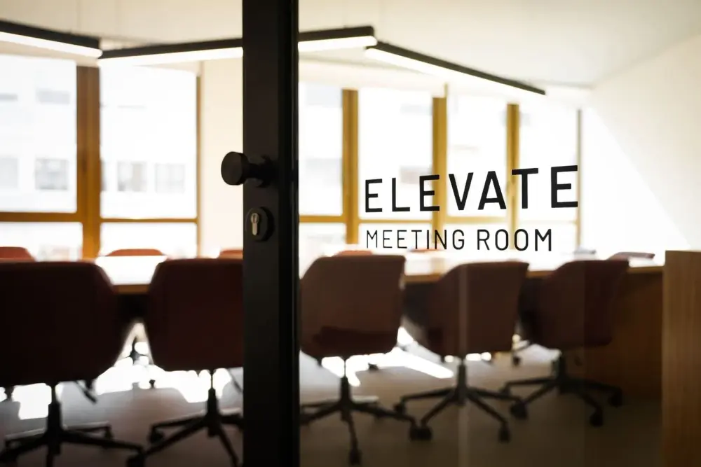 Vertical Coworking - Dom Henrique, Meeting Room Elevate, Oporto