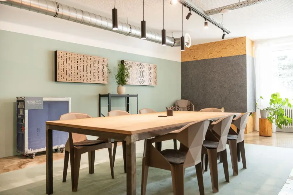 BASE Coworking, Meeting Room "Konfi", Munich
