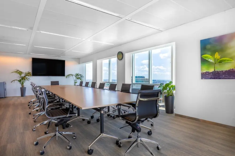 Regus CA, Roseville - Highland Pointe, Meeting room Large Meeting Room, Roseville, CA