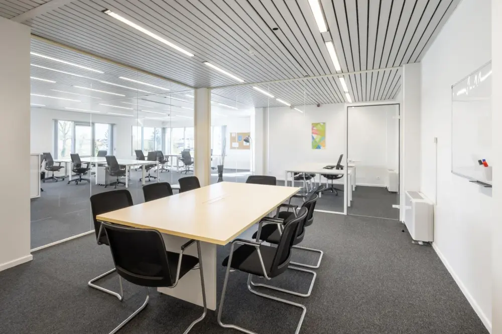 Signature, Supreme Court Complex, Meeting room MR-01, Dubai