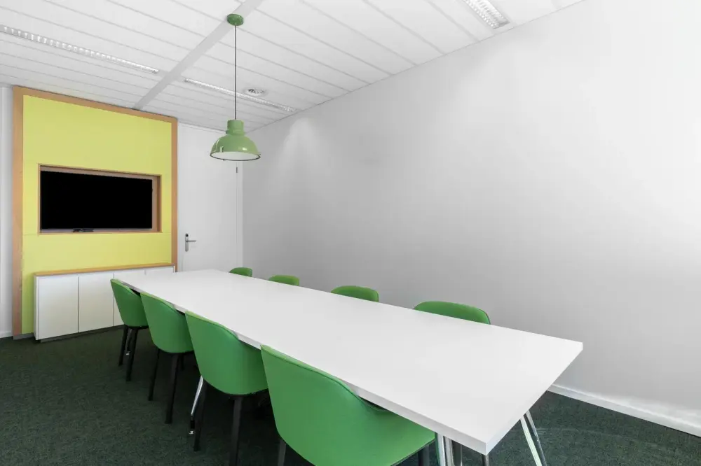 Spaces WI, Green Bay - Broadway, Meeting room MR-101, Green Bay, WI