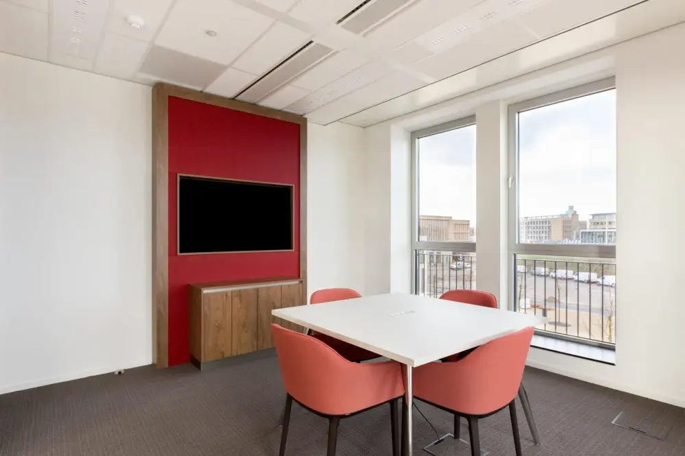 Regus CA, Sacramento - G Street, Meeting room MR-102, Sacramento, CA